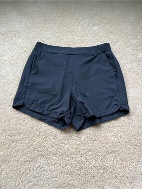 Calla Women's Black Athletic Shorts - Size M - EUC